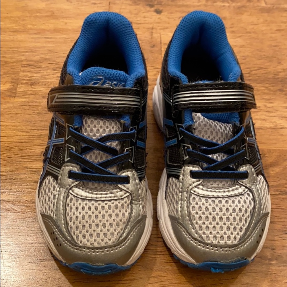 Asics boys sneakers